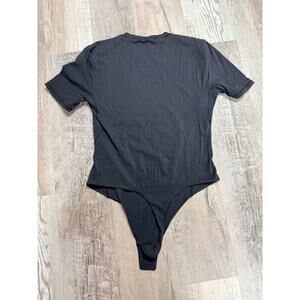 Lululemon Black Short Sleeve Bodysuit Women’s XS S Stretch Athletic Top